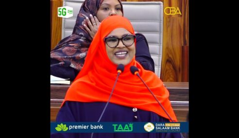 Dood: Xildhibaanada Baarlamaanka Soomaaliya ku kala aragti duwanaaday sharciga caruurta Soomaaliya