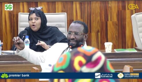 Dood dhamaystiran: Xildhibaannada Golaha Shacabka Soomaaliya ee heshiiska Aaga Ganacsiga Xorta ah ee qaaradda Afrika.