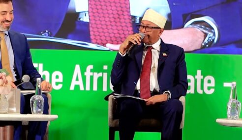 Hadalkii Madaxweynaha Cabdiraxmaan Cirro uu ka jeediyey Shirka Africa Debate ee dalka Imaaraadka Carabta