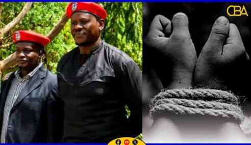 Labo nin oo Kiiniyaan ah oo u dooda xuquuqda aadamaha ayaa lagu afduubay Uganda.