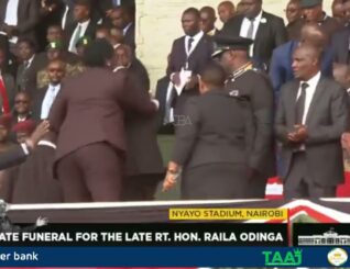 Waxa maanta aas qaran loogu sameeyay Magalaada Nairobi ee dalka Kenya Raila Odinga