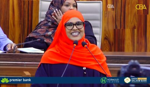 Xildhibaanada Golaha Shacabka Soomaaliya ayaa ansixiyay Axdiga Afrika ee Xuquuqda & Barbaarinta Carruurta.