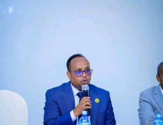 Hargeisa, 7th October 2025 – A key meeting focused on accelerating the use of the Port of Berbera and the Berbera Trade Corridor was held at the Ambassador Hotel in Hargeisa.