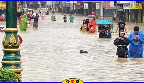 33 qof ayaa ku dhintay fatahaadaha uu sababay roobab waaweyn oo ka da’ay Dalka Thailand…