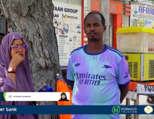 Shacabka Muqdisho ayaa ka soo horjeestay musharaxnimada guddoomiye Muungaab iyo doorasho aan heshiis lagu ahayn.