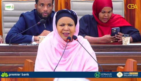 Xildhibaanada Golaha Shacabka Soomaaliyaa ayaa maanta la horgeeyey sharciga Dembiyada Kufsiga iyo Anshax-xumada kale.