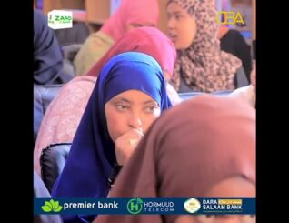 Abwaan Weedhsame ayaa booqday Kuliyadda Tababarka Macalimiinta Somaliland
