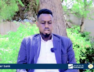 “Gabay ka hadlaya habdhaqanka siyaasiyiinta Soomaalida ee maanta”Abwaan Maxamuud Maan Qaran