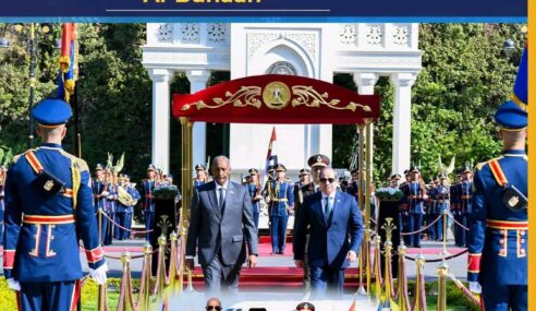 Madaxwaynaha Masar Cabdifatax Al-Sisi oo hab qaabilaad rasmi ah u sameeyey Al-Burhaan