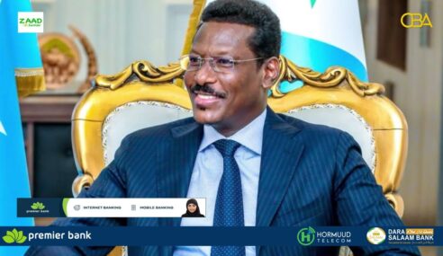 Madaxweyne Xasan Sheekh oo kulan gaar ah muqdisho kula yeeshey sadexda maamul goboleed ee taabacsan Villa Somaaliya.