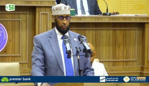 “Markaad leedahay 18-sano jir waa carruur, haddana 15-jir iyo 16-jir ayaa la qisaasayaa oo dambig…