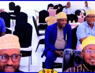 Salaadiin iyo waxgarad reer Berbera ah ayaa soo afmeeray xafladihii soo dhaweynta badhaasaabka ..