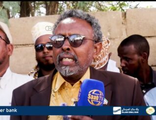 Waxa aas qaran Burco loogu sameeyey Marxuum Cabdi Cawil Jaamac oo Ka Mid ahaa Odayaasha Haldoorka ah ee Gobolka togdheer.