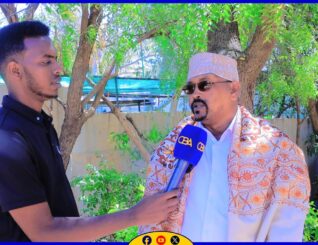 Ugaas Cabdirisaaq Koosaar ayaa dawladda hoose ee degmada Gebilay ku aamanay dayactirka Ceelkii Degmada Allaybaday.