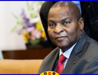 Madaxweynaha Jamhuuriyadda Afrikada Dhexe (CAR) Faustin-Archange Touadéra ayaa ku guuleystay markii saddexaad doorashada