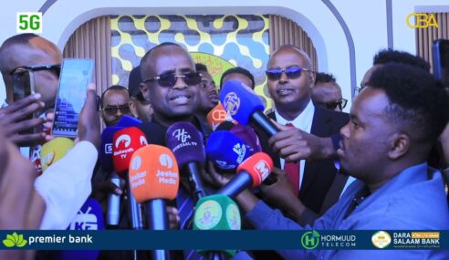 “Siyaasiyiinta Xamar jooga waxaan leeyahay waar mushahar yari waxba ma taree kaalaya dalkiinii oo la ictiraafay” Wasiir KU-xigeen Yusuf kayse