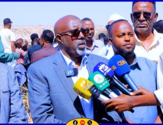 Wasiir ku xigeenka warfaafinta Somaliland ahna ku simaha wasiirka ayaa tacsi uu diray  marxuun mubaarik mubaarik cabdi yusuuf