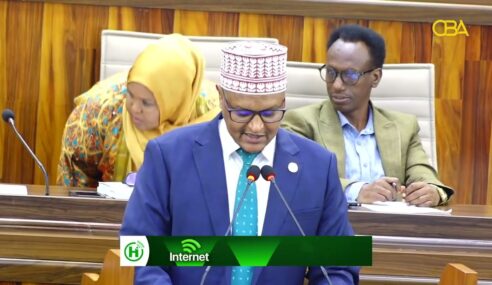 “Da’da Qaarka iyo xoriyadda diinta culumadda soomaaliyeed qaylo ka keenen,halka kuwa Xalane degen….