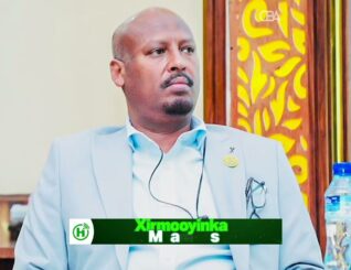 Hanti dhawrka Guud ee JSL oo Xabsiga Utaxaabay Masuulyiin Kamid ah Dawladda Hoose ee Degmadda Burco Kadib markii lagu eedeeye Lunsi Hanti Qaran