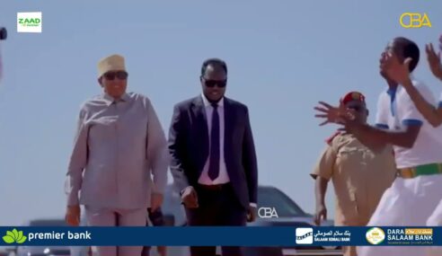 Madaxweynaha Somaliland ayaa daahfuray mashruuc lagu balaadhinaayo Laydhka Magaalada Berbera.