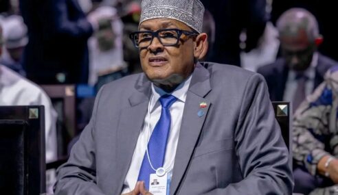 𝐌𝐚𝐝𝐚𝐱𝐰𝐞𝐲𝐧𝐚𝐡𝐚 𝐉𝐚𝐦𝐡𝐮𝐮𝐫𝐢𝐲𝐚𝐝𝐝𝐚 𝐒𝐨𝐦𝐚𝐥𝐢𝐥𝐚𝐧𝐝 𝐨𝐨 𝐒𝐚𝐧𝐚𝐝𝐤𝐢𝐢 𝐥𝐚𝐛𝐚𝐚𝐝 𝐨𝐨 𝐱𝐢𝐝𝐡𝐢𝐢𝐝𝐡 𝐚𝐡 𝐤𝐚 𝐪𝐚𝐲-𝐛𝐠𝐚𝐥𝐚𝐲 𝐒𝐡𝐢𝐫𝐤𝐚 𝐖𝐨𝐫𝐥𝐝 𝐆𝐨𝐯𝐞𝐫𝐧𝐦𝐞𝐧𝐭𝐬 𝐒𝐮𝐦𝐦𝐢𝐭 𝐞𝐞 𝐃𝐮𝐛𝐚𝐢 -𝟐𝟎𝟐𝟔