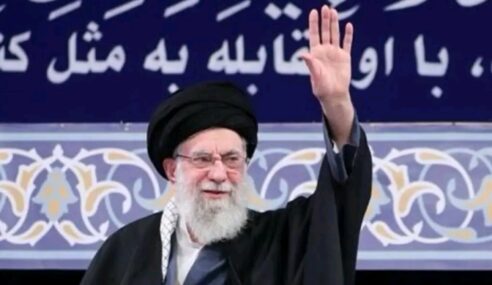 Telefishinka Iran oo shaaciyay geerida Hoggaamiye Aayatullah Cali Khaameni