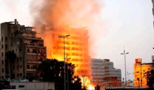 Degdeg:- Safaaradda Maraykanka ee magaalada Baqdaad ayaa la sheegay inay wajahday duqaymihii ugu xoogganaa tan iyo markii uu bilaabmay dagaalka.