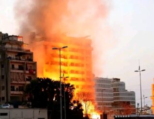 Degdeg:- Safaaradda Maraykanka ee magaalada Baqdaad ayaa la sheegay inay wajahday duqaymihii ugu xoogganaa tan iyo markii uu bilaabmay dagaalka.