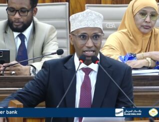 Baarlamaanka Federaalka Soomaaliya oo ansixiyay dhammeystirka dib u eegista Dastuurka Dalka