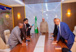 Madaxweyne Cirro oo Dhaariyey Xubno Ka Mid ah Golaha Wasiirrada iyo Guddida Doorashooyinka