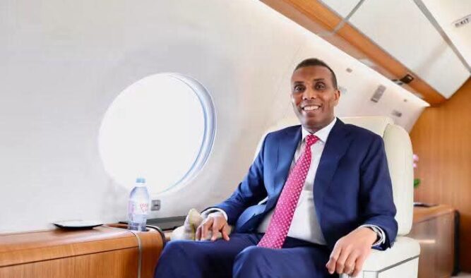 Xukuumada Somaaliya oo war rasmi ah ka soo saartay Safarka Xasme Cabdi Barre ee wadanka Qadar.