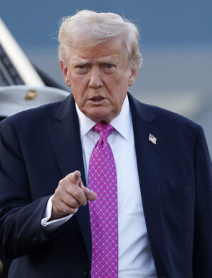 Trump: Maraykanku si buuxda ayuu gacanta ugu hayaa Marin-biyoodka Hormuz