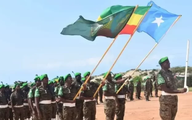Itoobiya oo Taliyihii Hore ee AMISOM u Magacowday Taliyaha Booliska Amxaarada