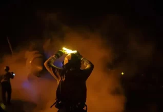 Mareykanka oo duqeymo cusub ka fuliyay Iran, Tehran-na gantaallo iyo diyaarado aan duuliye lahayn ku jawaabtay