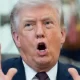 Trump oo sheegay inuu $5,000 siin doono muwaadiniinta Maraykanka haddii Jamhuurigu qabsado labada aqal ee Congress-ka
