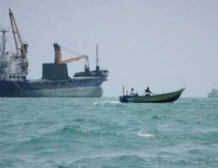 Iiraan oo qorshaynaysa aag mamnuuc ah oo badeed agagaarka Hormuz, xiisadda Maraykankana sii kordhaysa