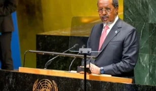 Madaxweyne Xasan Sheekh oo New York u tegay shirka Golaha Guud ee Qaramada Midoobay